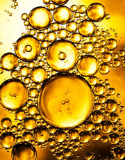 Soyulma Karşıtı İpeksi ve Yoğun Bronzluk Görünümü Veren Tanning Oil